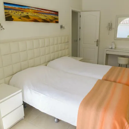 Sun Club Apartment *